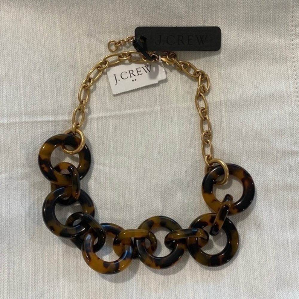 New! J Crew Necklace Tortoise pattern link with gold tone chain. 🌟